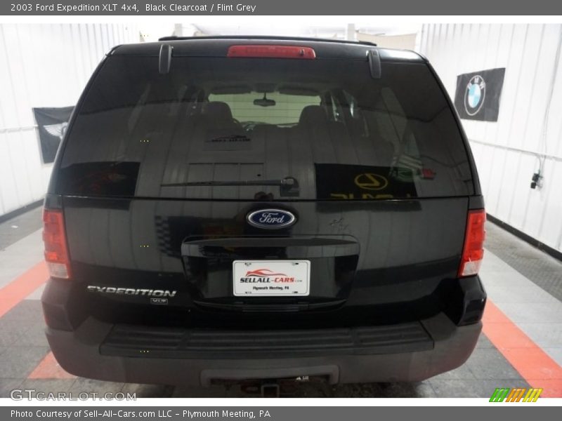 Black Clearcoat / Flint Grey 2003 Ford Expedition XLT 4x4