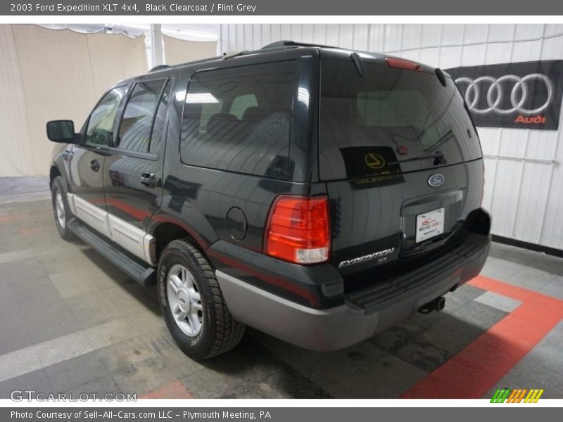 Black Clearcoat / Flint Grey 2003 Ford Expedition XLT 4x4