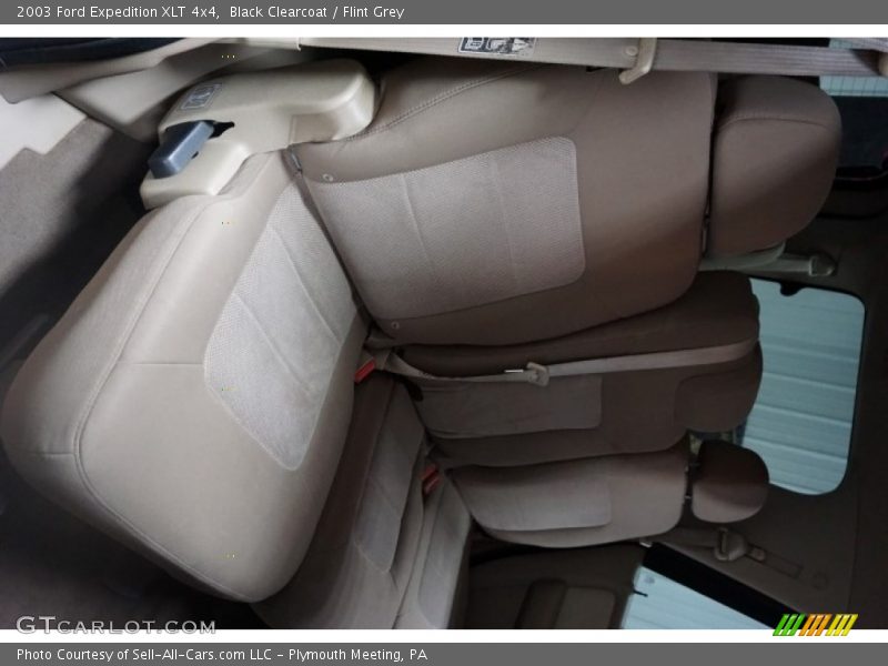 Black Clearcoat / Flint Grey 2003 Ford Expedition XLT 4x4