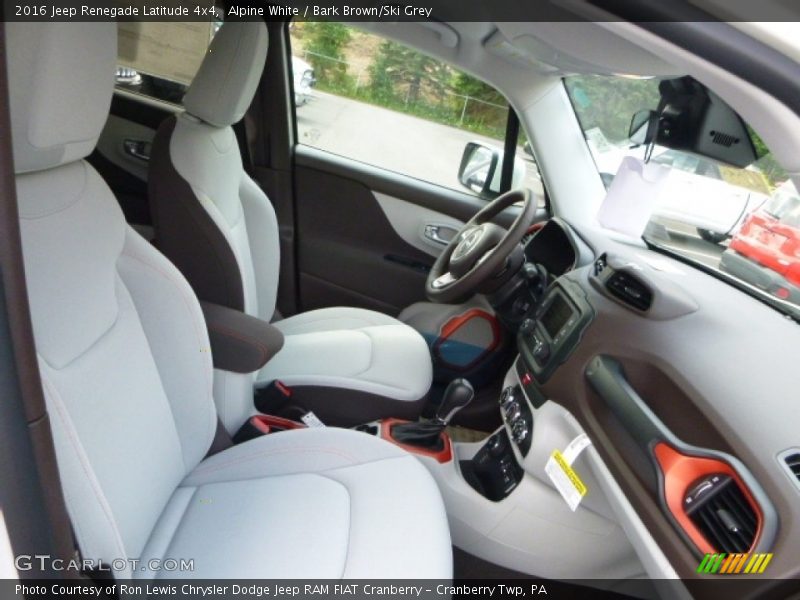 Alpine White / Bark Brown/Ski Grey 2016 Jeep Renegade Latitude 4x4