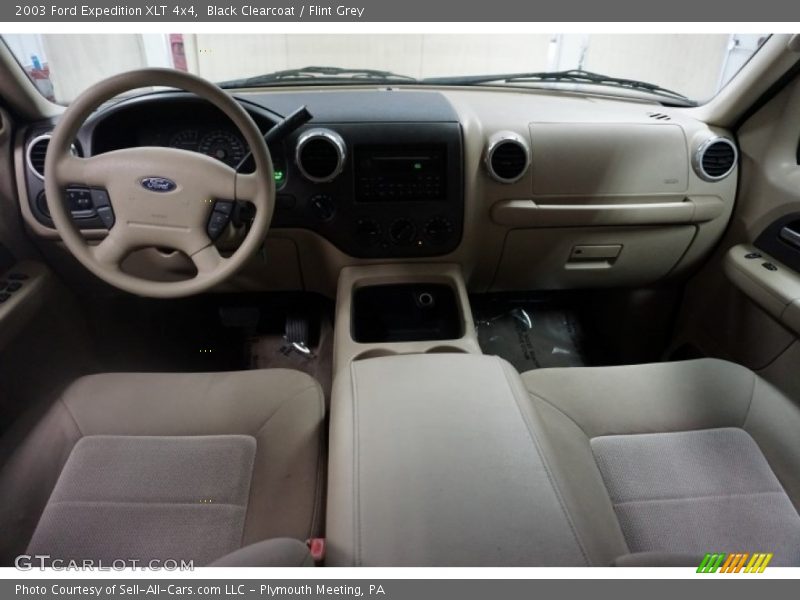 Black Clearcoat / Flint Grey 2003 Ford Expedition XLT 4x4