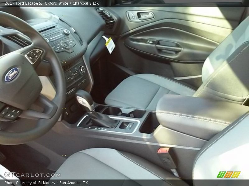 Oxford White / Charcoal Black 2017 Ford Escape S