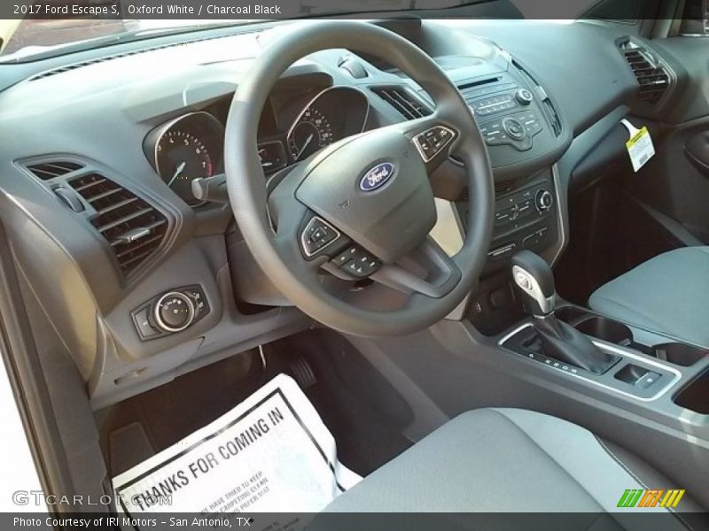 Oxford White / Charcoal Black 2017 Ford Escape S