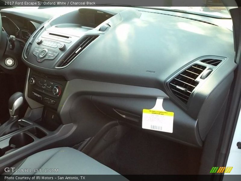 Oxford White / Charcoal Black 2017 Ford Escape S