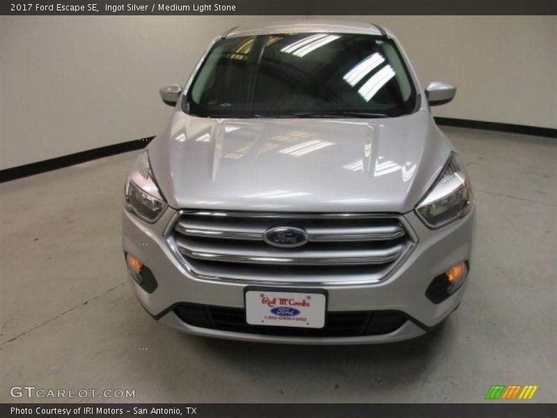 Ingot Silver / Medium Light Stone 2017 Ford Escape SE