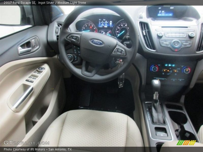 Ingot Silver / Medium Light Stone 2017 Ford Escape SE