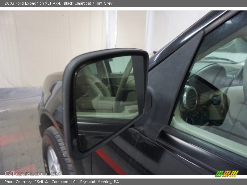 Black Clearcoat / Flint Grey 2003 Ford Expedition XLT 4x4