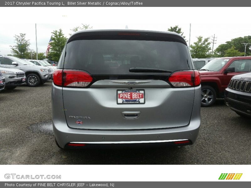Billet Silver Metallic / Cognac/Alloy/Toffee 2017 Chrysler Pacifica Touring L