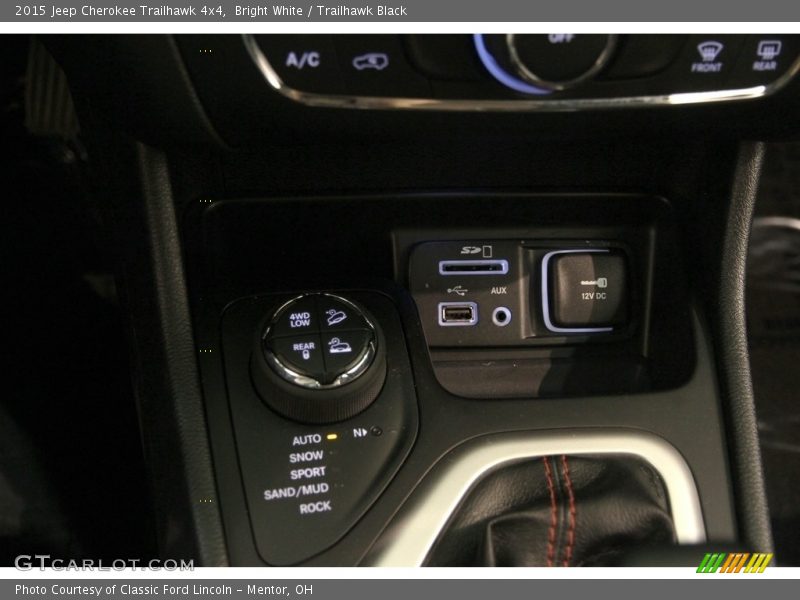Bright White / Trailhawk Black 2015 Jeep Cherokee Trailhawk 4x4