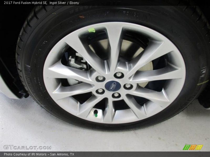 Ingot Silver / Ebony 2017 Ford Fusion Hybrid SE