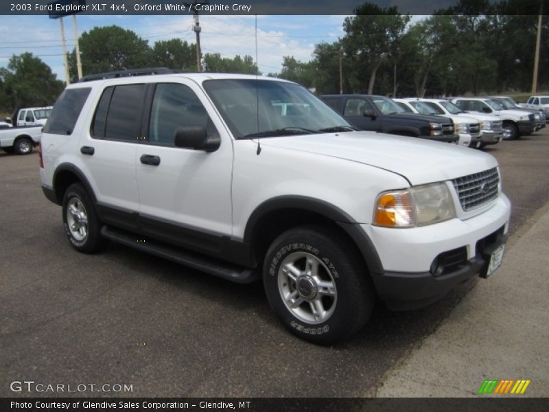 Front 3/4 View of 2003 Explorer XLT 4x4