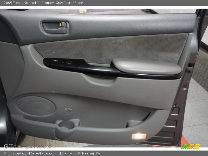Phantom Gray Pearl / Stone 2005 Toyota Sienna LE