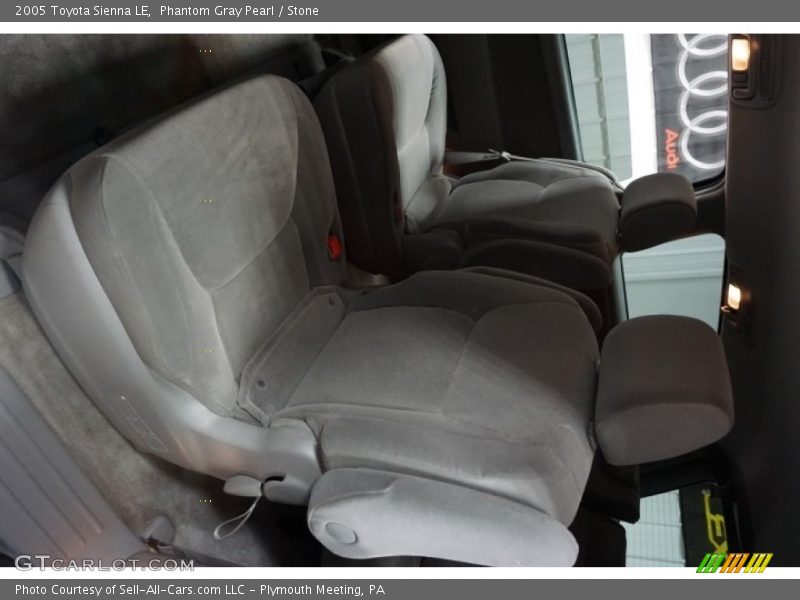 Phantom Gray Pearl / Stone 2005 Toyota Sienna LE