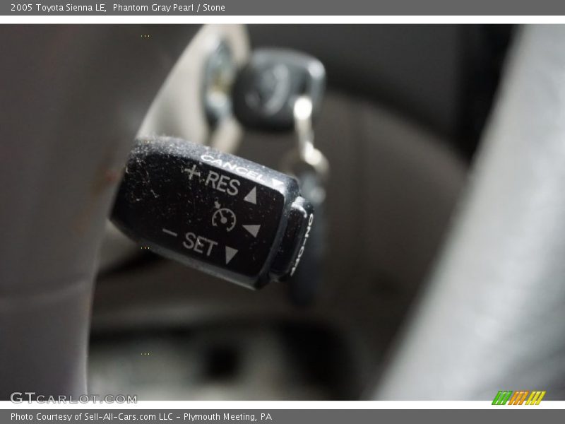 Phantom Gray Pearl / Stone 2005 Toyota Sienna LE