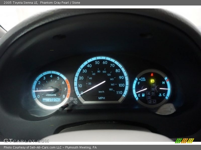 Phantom Gray Pearl / Stone 2005 Toyota Sienna LE