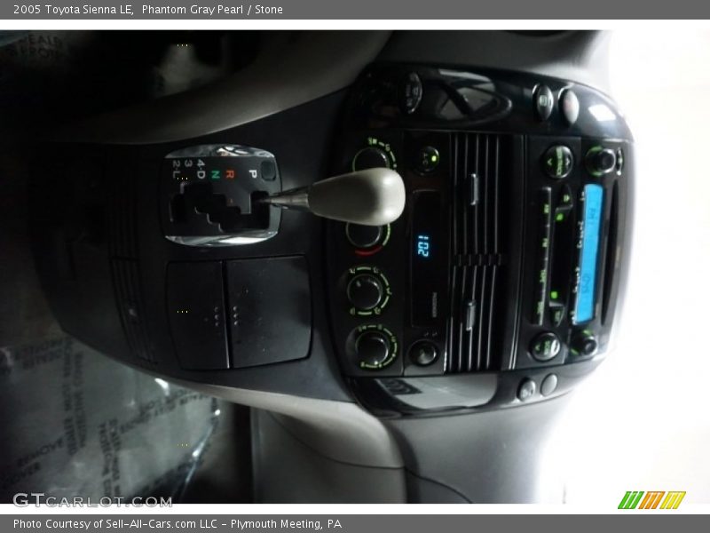 Phantom Gray Pearl / Stone 2005 Toyota Sienna LE