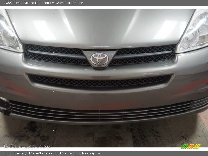 Phantom Gray Pearl / Stone 2005 Toyota Sienna LE