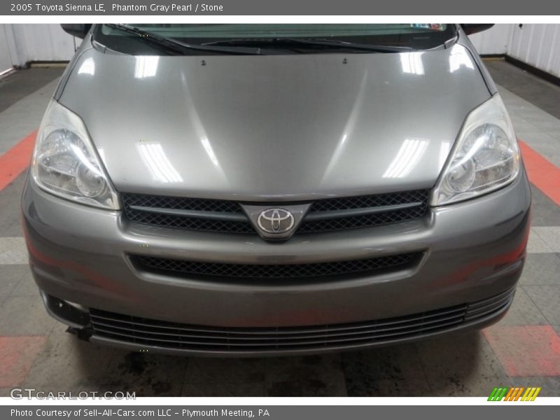 Phantom Gray Pearl / Stone 2005 Toyota Sienna LE