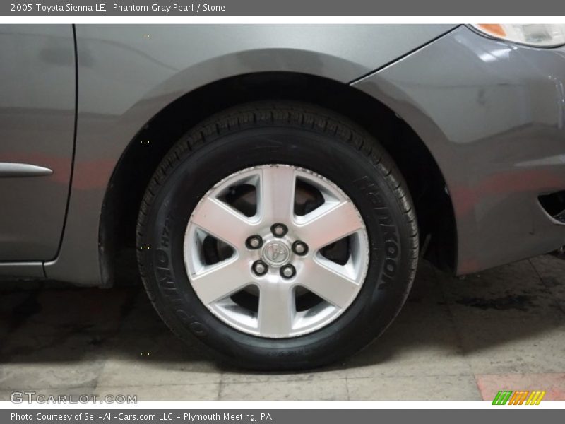 Phantom Gray Pearl / Stone 2005 Toyota Sienna LE