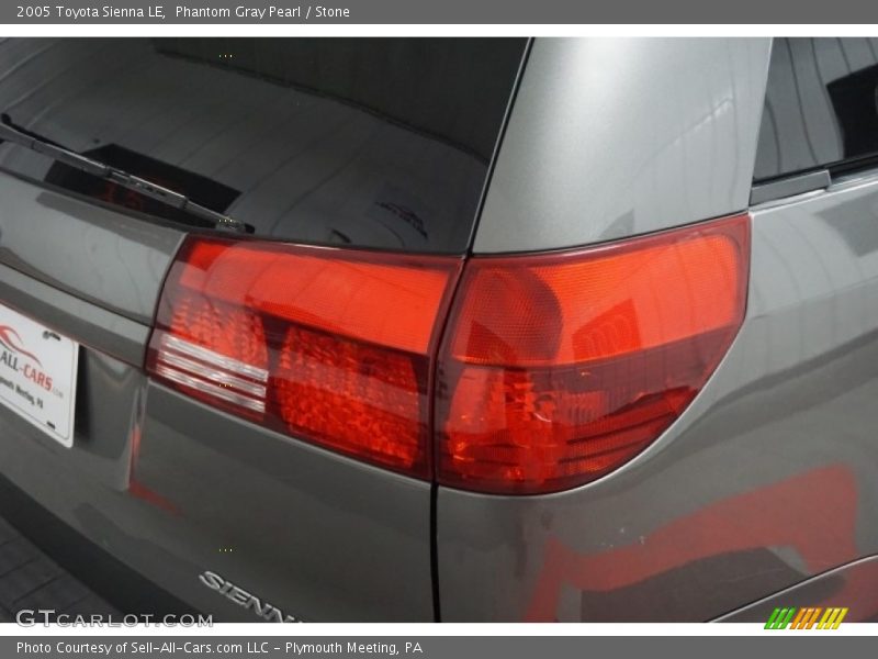 Phantom Gray Pearl / Stone 2005 Toyota Sienna LE