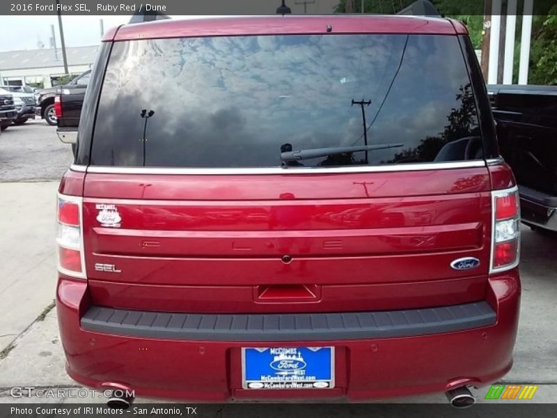 Ruby Red / Dune 2016 Ford Flex SEL