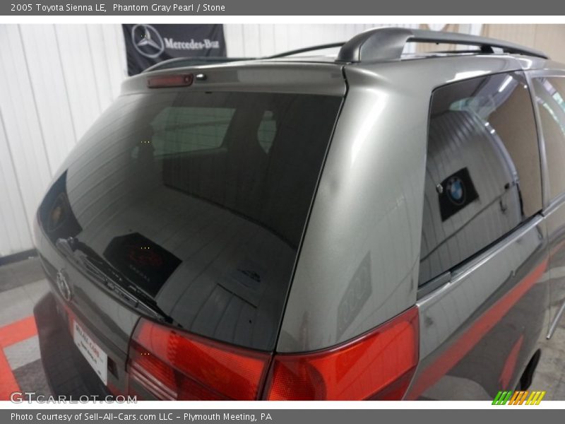 Phantom Gray Pearl / Stone 2005 Toyota Sienna LE
