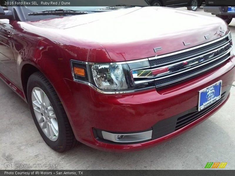 Ruby Red / Dune 2016 Ford Flex SEL