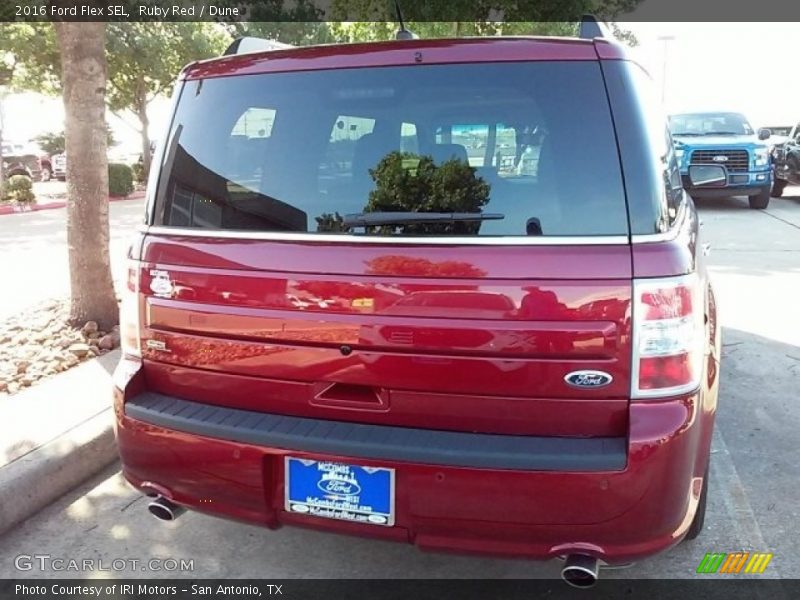 Ruby Red / Dune 2016 Ford Flex SEL