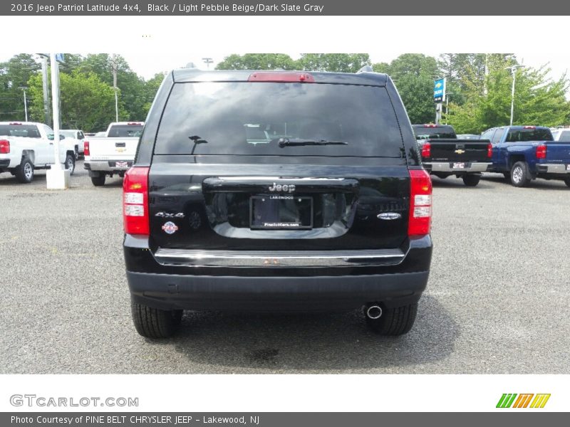 Black / Light Pebble Beige/Dark Slate Gray 2016 Jeep Patriot Latitude 4x4