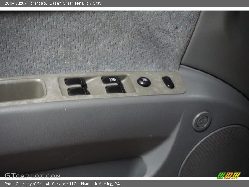 Desert Green Metallic / Gray 2004 Suzuki Forenza S