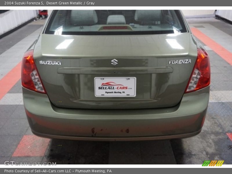Desert Green Metallic / Gray 2004 Suzuki Forenza S