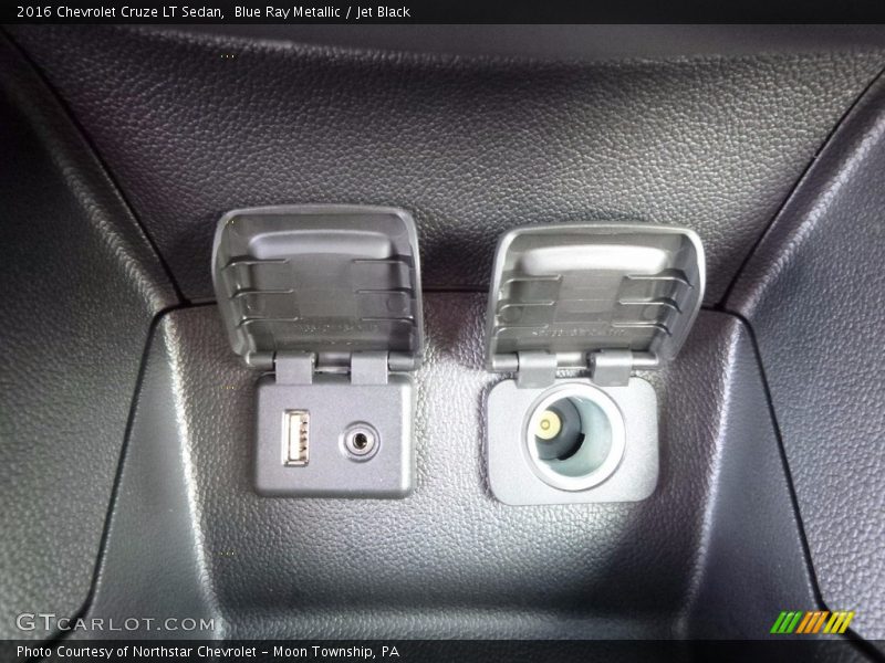 Blue Ray Metallic / Jet Black 2016 Chevrolet Cruze LT Sedan