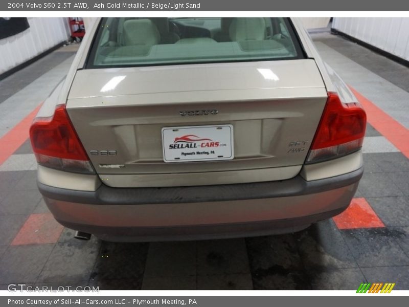 Ash Gold Metallic / Beige/Light Sand 2004 Volvo S60 2.5T AWD