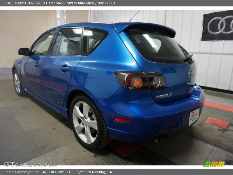 Strato Blue Mica / Black/Blue 2005 Mazda MAZDA3 s Hatchback