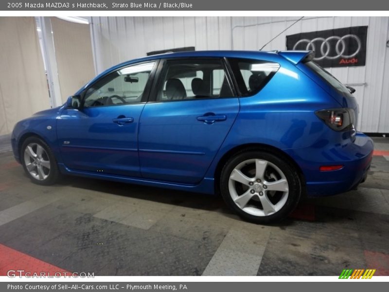 Strato Blue Mica / Black/Blue 2005 Mazda MAZDA3 s Hatchback