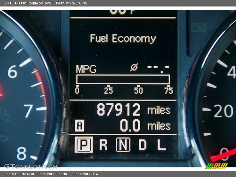 Pearl White / Gray 2011 Nissan Rogue SV AWD