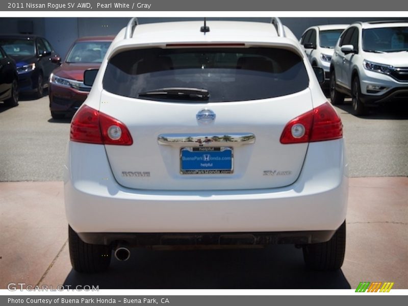 Pearl White / Gray 2011 Nissan Rogue SV AWD