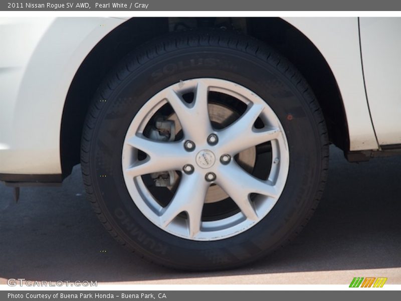 Pearl White / Gray 2011 Nissan Rogue SV AWD