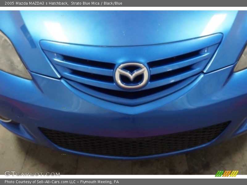 Strato Blue Mica / Black/Blue 2005 Mazda MAZDA3 s Hatchback