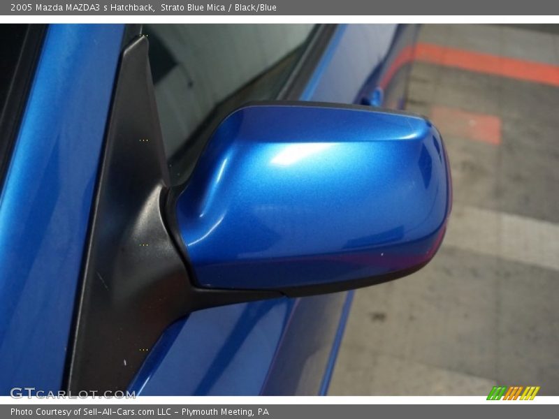 Strato Blue Mica / Black/Blue 2005 Mazda MAZDA3 s Hatchback