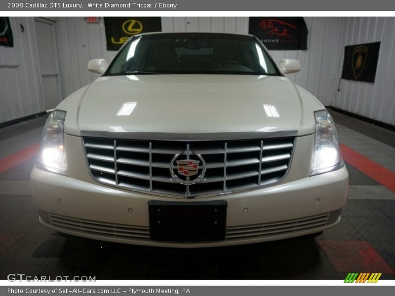 White Diamond Tricoat / Ebony 2008 Cadillac DTS Luxury