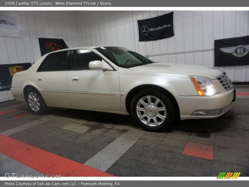 White Diamond Tricoat / Ebony 2008 Cadillac DTS Luxury
