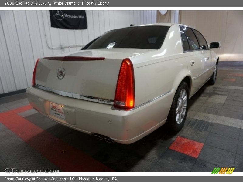 White Diamond Tricoat / Ebony 2008 Cadillac DTS Luxury