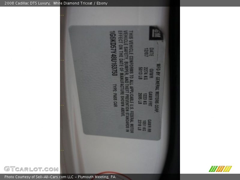 White Diamond Tricoat / Ebony 2008 Cadillac DTS Luxury