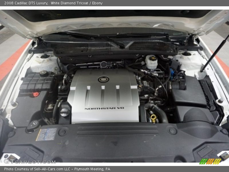 White Diamond Tricoat / Ebony 2008 Cadillac DTS Luxury
