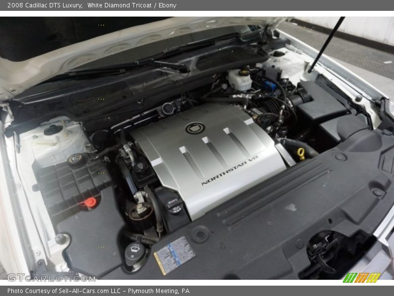 White Diamond Tricoat / Ebony 2008 Cadillac DTS Luxury