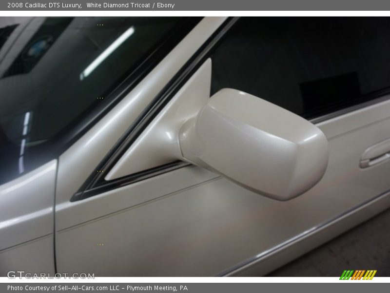 White Diamond Tricoat / Ebony 2008 Cadillac DTS Luxury