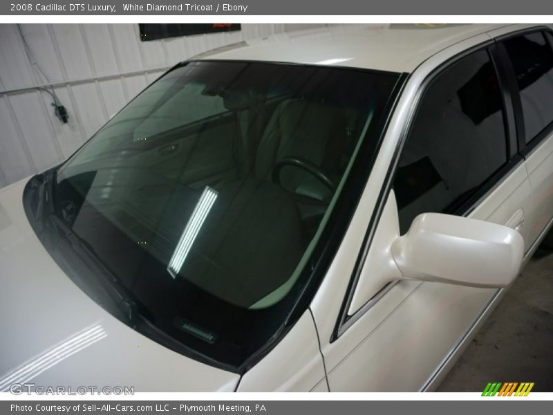 White Diamond Tricoat / Ebony 2008 Cadillac DTS Luxury