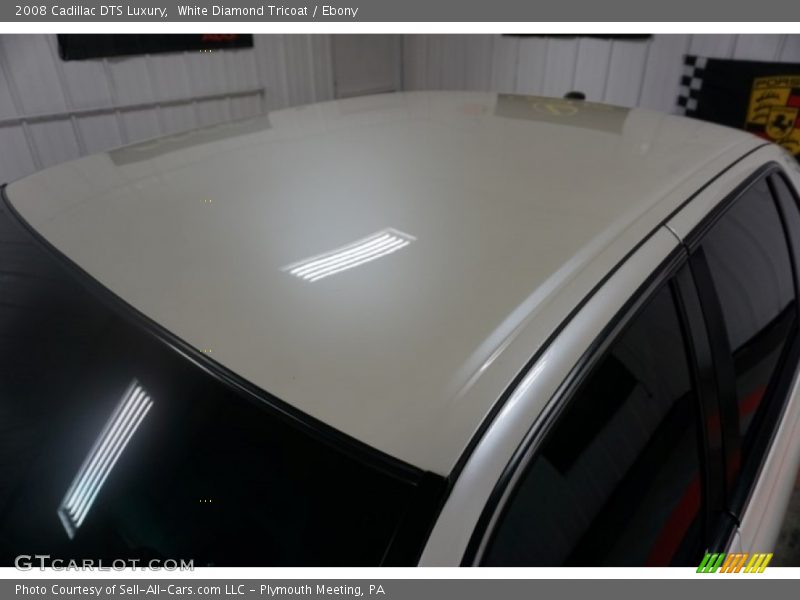 White Diamond Tricoat / Ebony 2008 Cadillac DTS Luxury