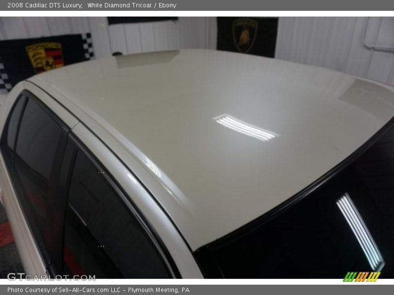 White Diamond Tricoat / Ebony 2008 Cadillac DTS Luxury